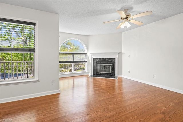 321 Quietwood Drive, Winston-salem, NC 27103