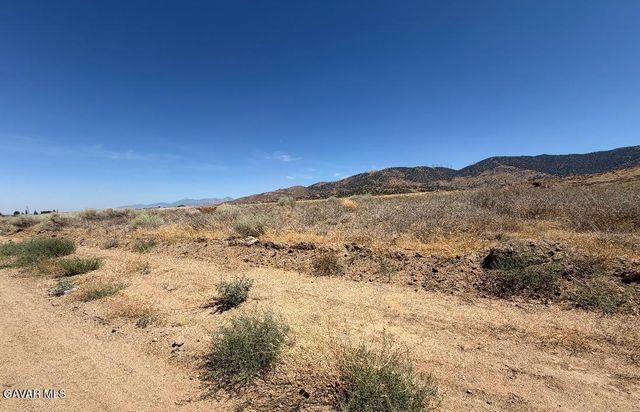 Farnborough Vic Gazelle Avenue, Palmdale, CA 93551
