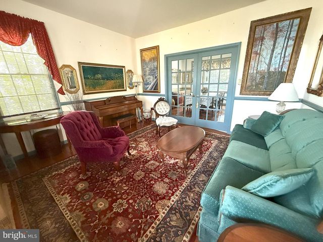 422 OVERLOOK DR, Lusby, MD 20657