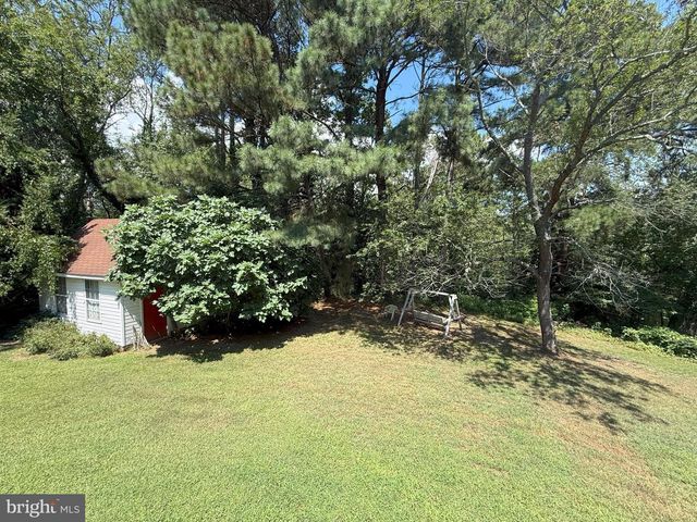 422 OVERLOOK DR, Lusby, MD 20657