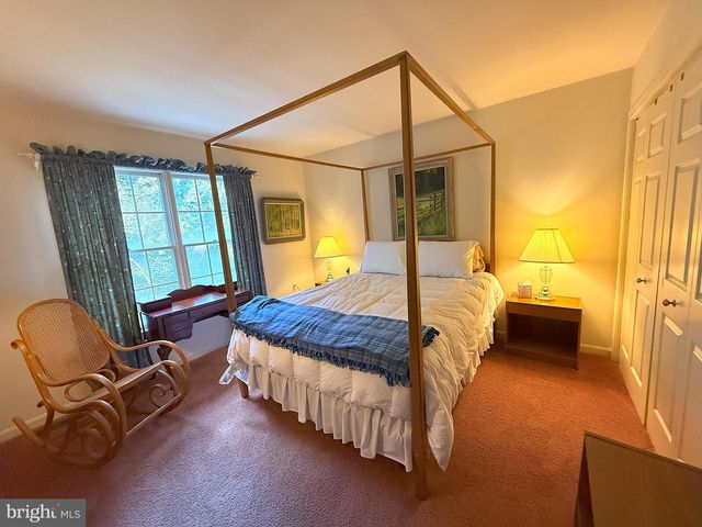 422 OVERLOOK DR, Lusby, MD 20657