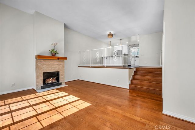 1155 11th Street 15, Manhattan Beach, CA 90266