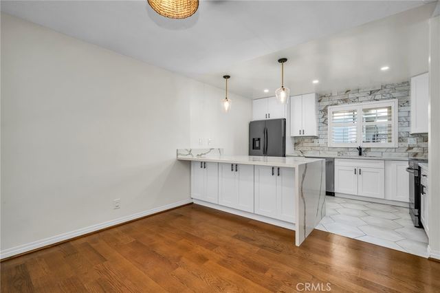 1155 11th Street 15, Manhattan Beach, CA 90266