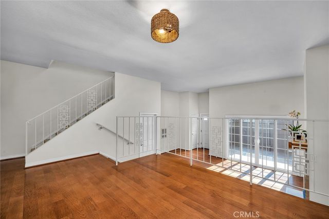 1155 11th Street 15, Manhattan Beach, CA 90266
