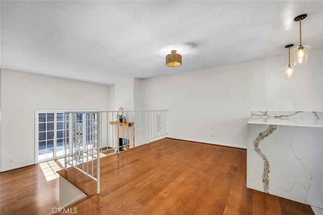 1155 11th Street 15, Manhattan Beach, CA 90266