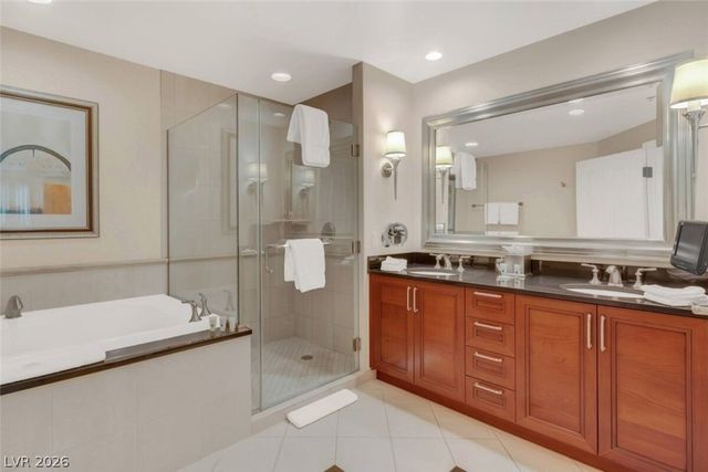 135 East Harmon Avenue 3009, Las Vegas, NV 89109