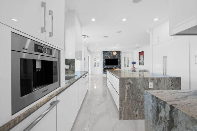 9559 Barletta Winds Point, Delray Beach, FL 33446
