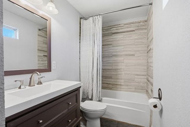 218 Atwood Road, Granbury, TX 76049