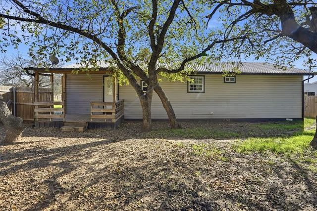 218 Atwood Road, Granbury, TX 76049