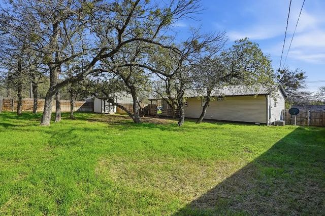 218 Atwood Road, Granbury, TX 76049