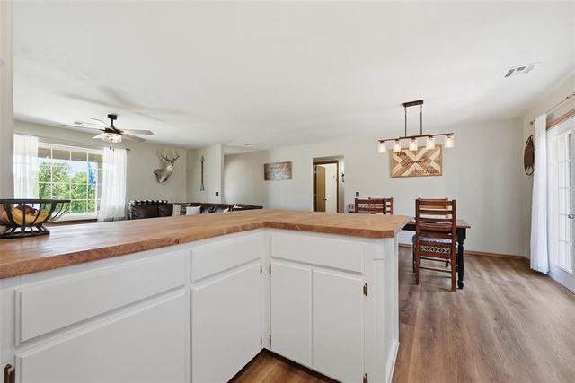 118 Cottonwood Drive, Mcloud, OK 74851
