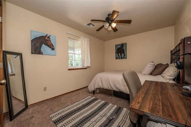 118 Cottonwood Drive, Mcloud, OK 74851
