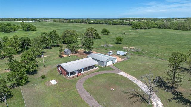 118 Cottonwood Drive, Mcloud, OK 74851