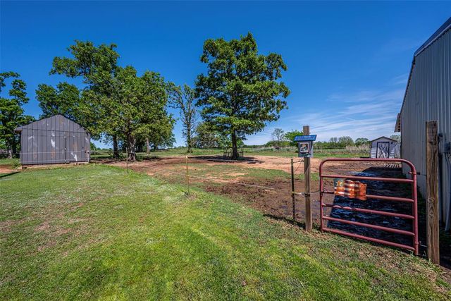 118 Cottonwood Drive, Mcloud, OK 74851