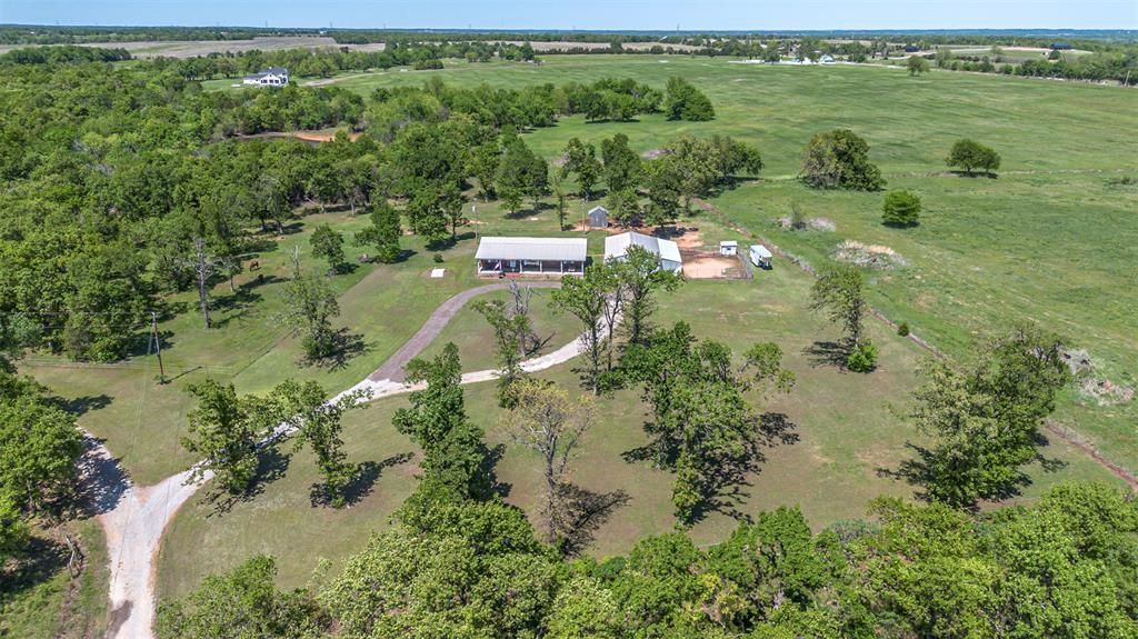118 Cottonwood Drive, Mcloud, OK 74851