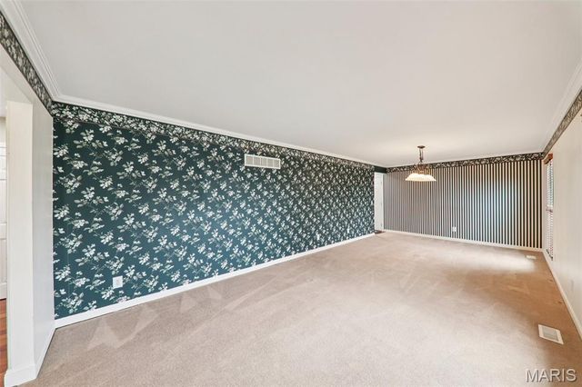 5421 Regalway Drive, St Louis, MO 63129