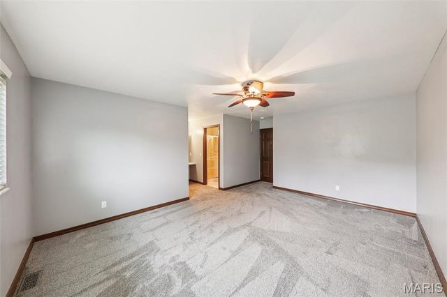 5421 Regalway Drive, St Louis, MO 63129