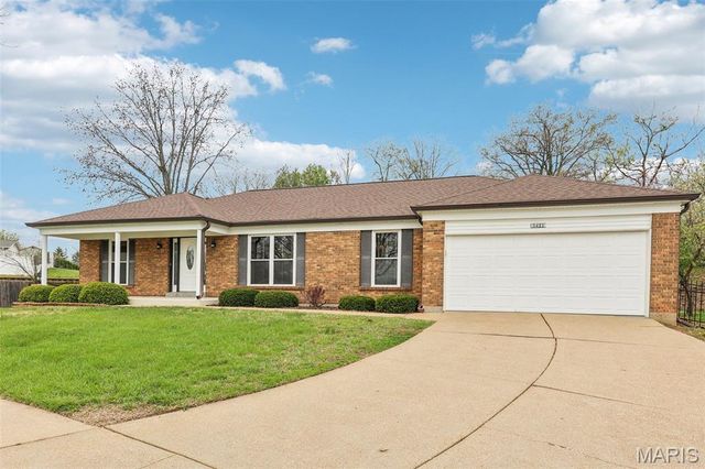 5421 Regalway Drive, St Louis, MO 63129