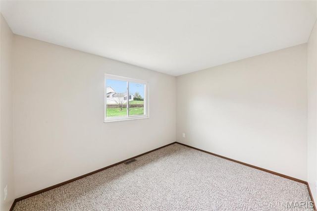 5421 Regalway Drive, St Louis, MO 63129