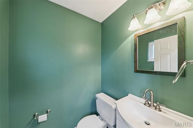 5421 Regalway Drive, St Louis, MO 63129