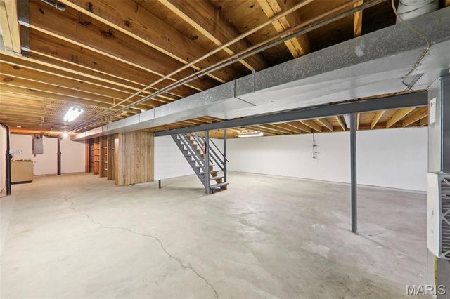 5421 Regalway Drive, St Louis, MO 63129