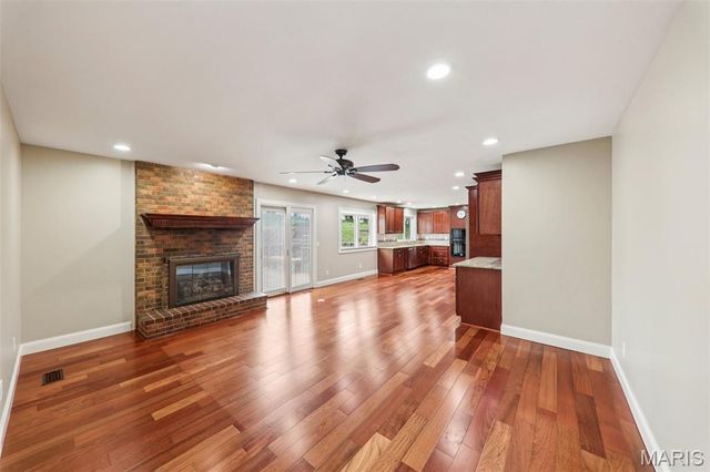 5421 Regalway Drive, St Louis, MO 63129