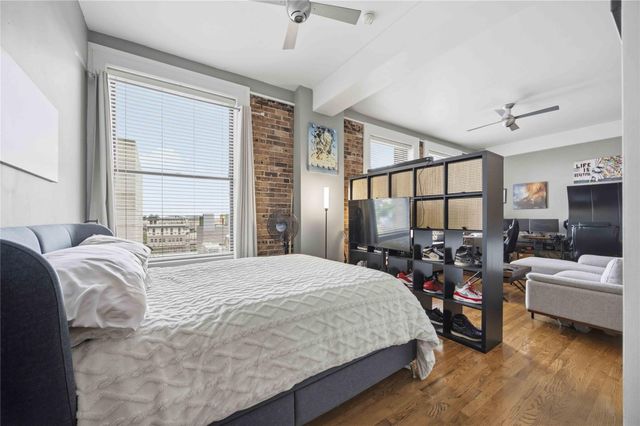 915 Franklin Street 4G, Houston, TX 77002