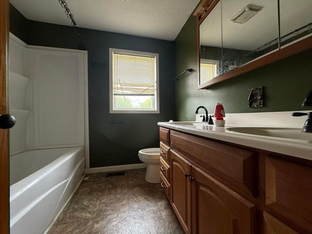 2360 2360 Little Hardwicks Creek Rd Road, Clay City, KY 40312
