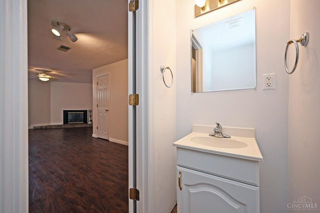 1055 Stratford Court, Loveland, OH 45140