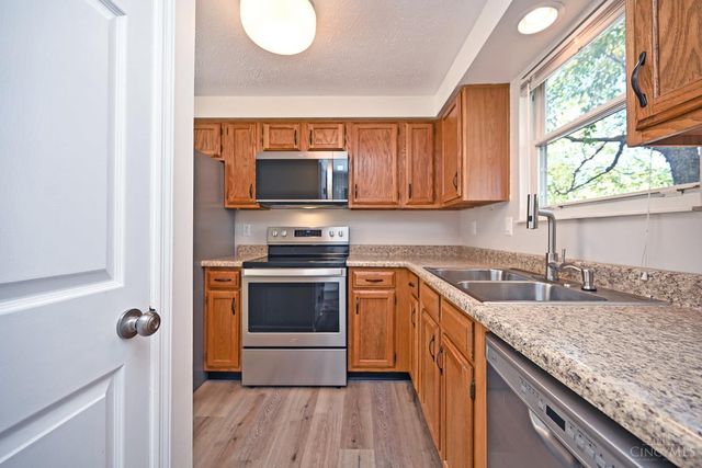 1055 Stratford Court, Loveland, OH 45140