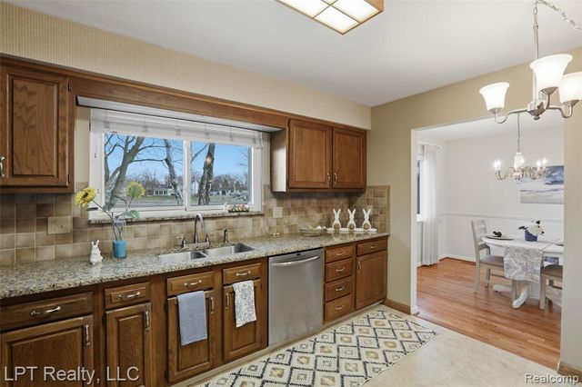 6378 Emerald Lake Drive, Troy, MI 48085