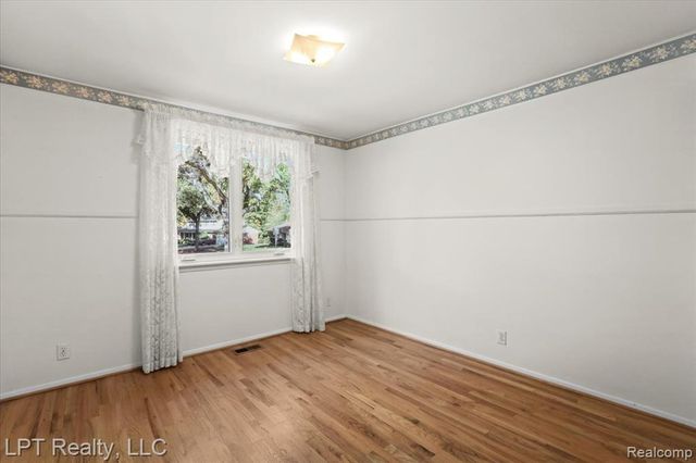 6378 Emerald Lake Drive, Troy, MI 48085