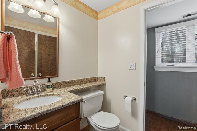 6378 Emerald Lake Drive, Troy, MI 48085