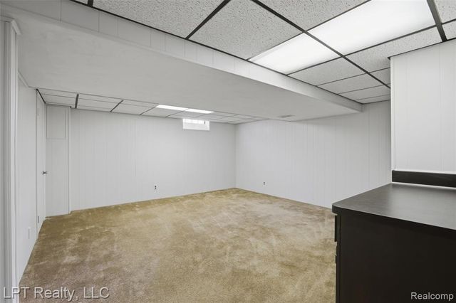 6378 Emerald Lake Drive, Troy, MI 48085