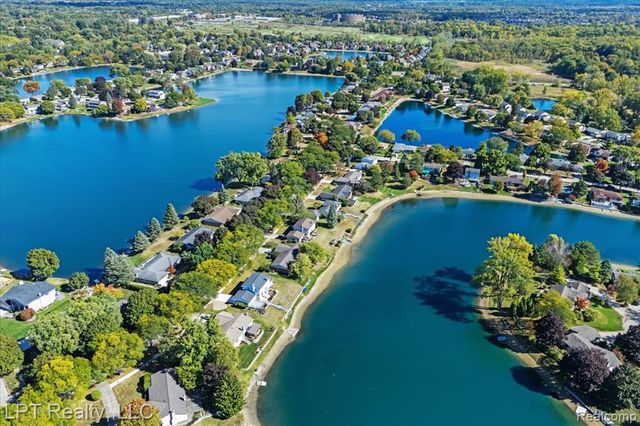 6378 Emerald Lake Drive, Troy, MI 48085