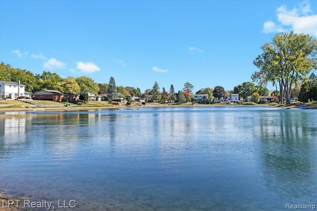 6378 Emerald Lake Drive, Troy, MI 48085