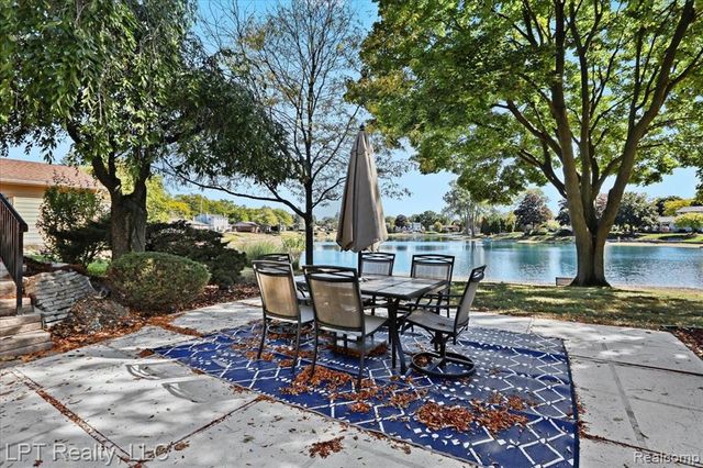 6378 Emerald Lake Drive, Troy, MI 48085