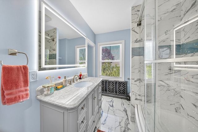 710 High St, Fall River, MA 02720