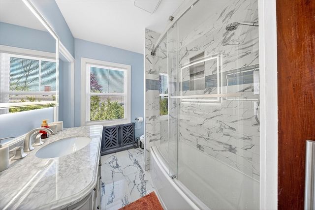 710 High St, Fall River, MA 02720