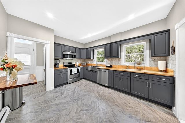 710 High St, Fall River, MA 02720