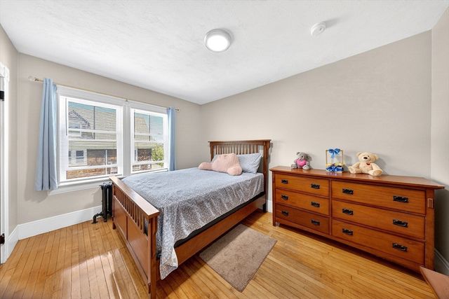 710 High St, Fall River, MA 02720