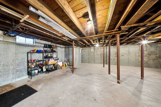 710 High St, Fall River, MA 02720