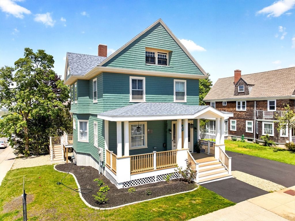 710 High St, Fall River, MA 02720