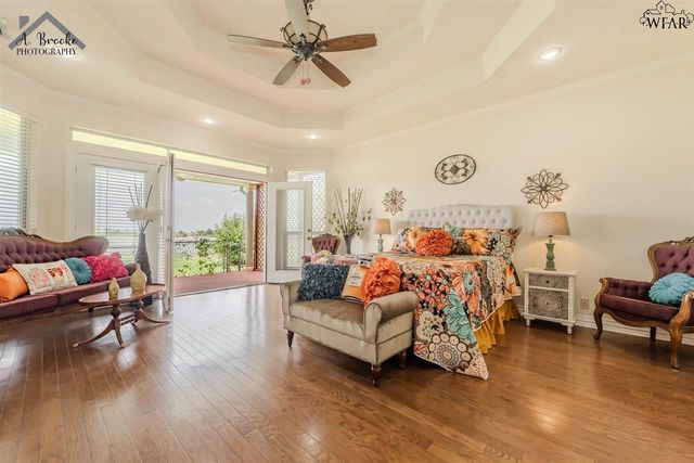 1113 N JACKSON AVENUE, Iowa Park, TX 76367