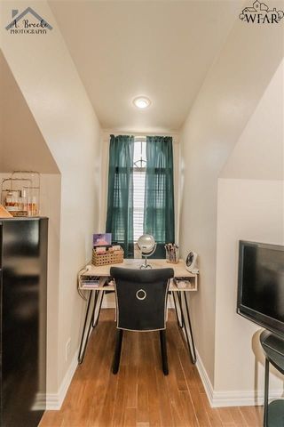 1113 N JACKSON AVENUE, Iowa Park, TX 76367