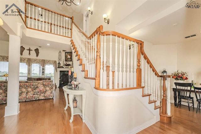 1113 N JACKSON AVENUE, Iowa Park, TX 76367