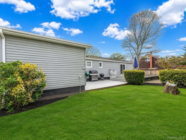 19 Cypress Lane, Shirley, NY 11967