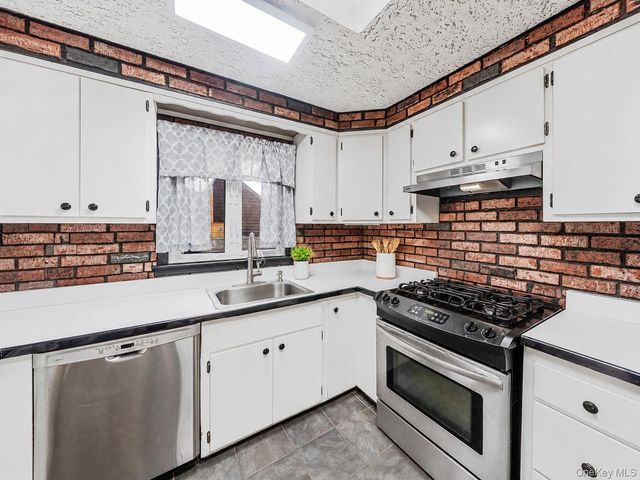 19 Cypress Lane, Shirley, NY 11967
