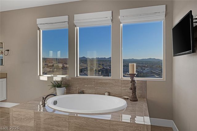 2171 King Crest Court, Henderson, NV 89052