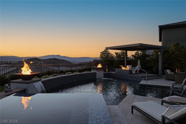 2171 King Crest Court, Henderson, NV 89052